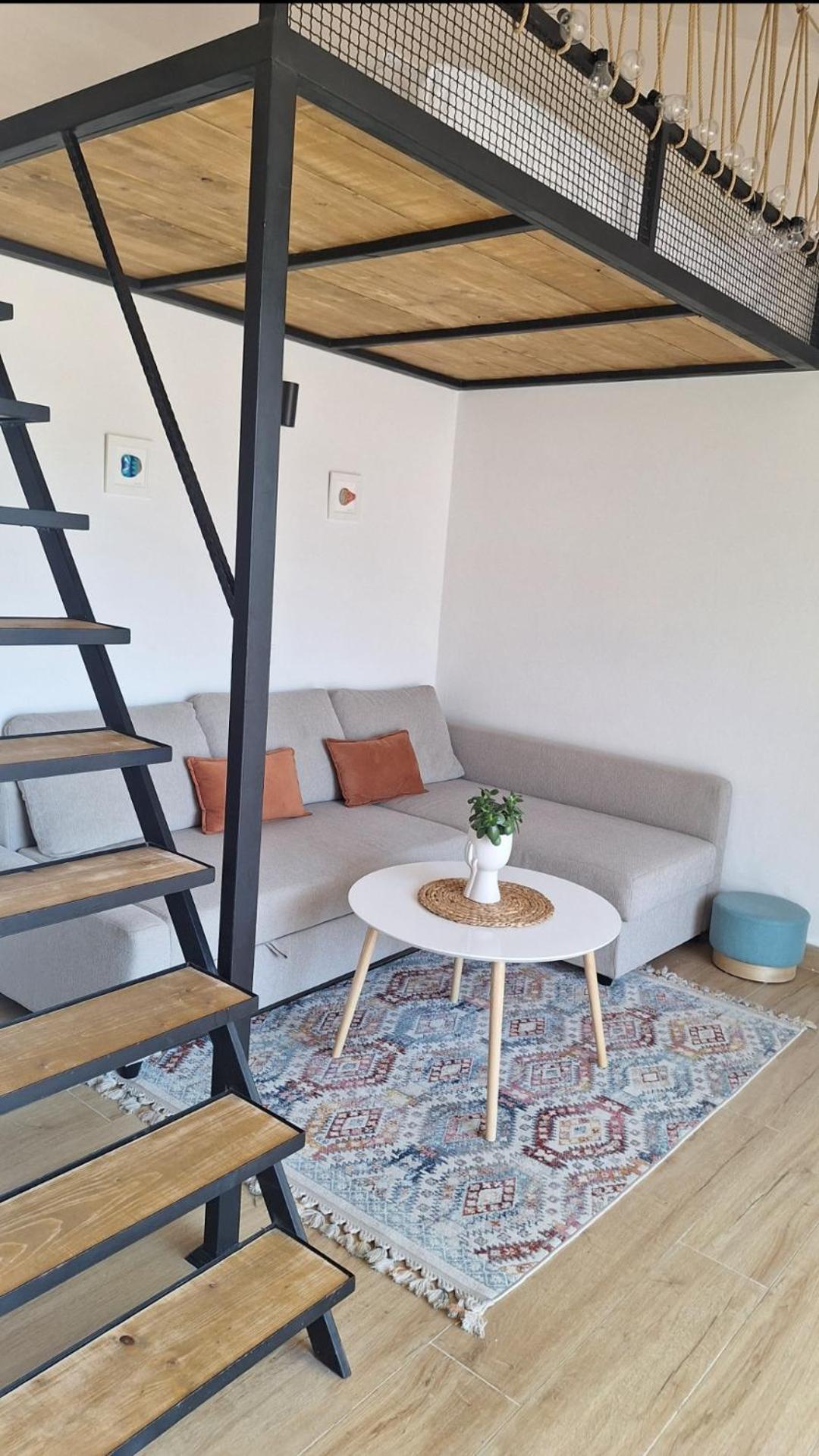 Aloft Apartment *
